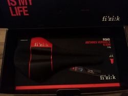 Sedlo fizik Antares versus x K:ium