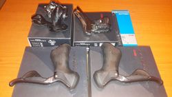 sada komponentů Shimano ULTEGRA Di2 6870 11speed