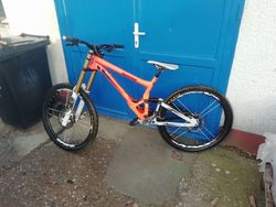 Prodám Banshee Legend Size L