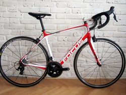 CELO-KARBON FOCUS IZALCO PRO 2017 na Shimano 105 5800. 56 cm. Super stav !!!