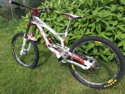 YT Industries Tues 2.0 World cup Limited