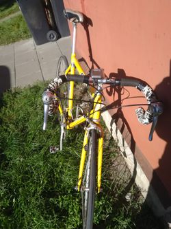 Prodám zachovalé silniční kolo