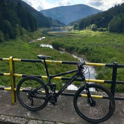 Kolo Stockli velikosti L, kola 27,5", stav velmi dobrý. Cenu nabídněte.