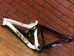 Haibike ZONE 10.0 SL NOVÁ rámová sada levněji než samotný tlumič DOWNHILL SUPER CENA!!