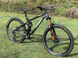 Trek Slash 8, 650b CUSTOM , vel.19,5