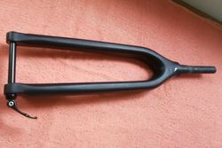 Pevná vidlice MRX FCM-704-UD CARBON tapered 15mm