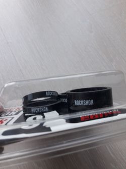 podložky pod představec Rock Shox