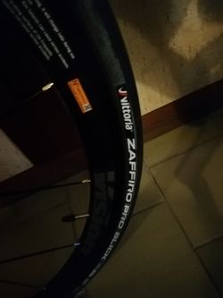 Prodám nová silniční hliníková kola VISION team comp 35