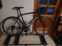 Silniční kolo Specialized