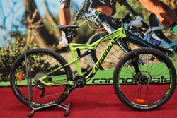 Nové kolo Cannondale Habit 4 2016 vel. M