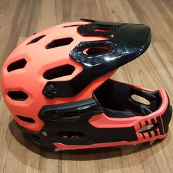 prodám helmu Bell Super 2R MIPS infrared, stav nové