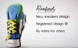 Designové snowboardové rukavice LEVEL Rexford Sneaker.