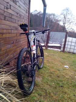 Kross Level R7