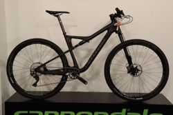Nové kolo Cannondale Scalpel Si 29" Carbon 3 BBQ 2017 velikost L