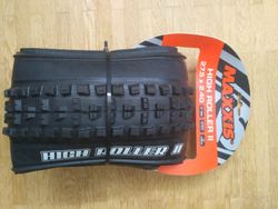 Čau prodám maxxis high rolar ll