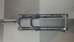 Rock shox Lyrik RCT3, 160mm, boost, 27,5