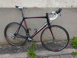 Apache Victorio celokarbon XL, Shimano Ultegra, Fullcrum Racing 5, váha jen7,9kg !!!Super Stav!!!