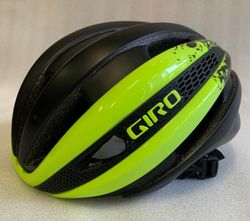 Přilba GIRO SYNTHE matte black-highlight yellow - vel. M