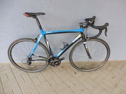 Silniční kolo GT Carbon