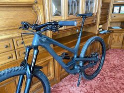 YT Capra 29 CF -novy rám