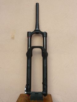 NOVÁ VIDLICE ROCK SHOX YARI RC 2019