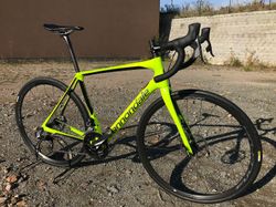 27) Cannondale SYNAPSE CARBON DISC RED eTAP 2018