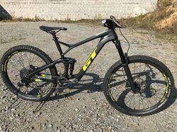 72) GT FORCE 27,5" CARBON EXPERT velikost L 2019