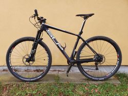 Prodám Superior, model TEAM 29 ISSUE, vel. L, (váha 8,9 kg)
