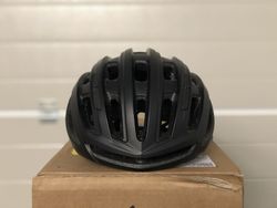 Prodavam Specialized helmu Propero 3, vel. 59-63cm L.