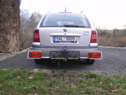 2x nosič kol na kouli, závěsné zařízení - nekomplet.
