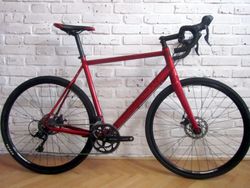 BOARDMAN X7 2018 na Shimano Sora, 58 cm. Pěkný stav