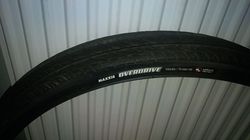 Maxxis overdrive 700x40c