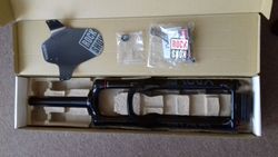 Rock Shox Yari RC 27.5 170mm NOVÁ