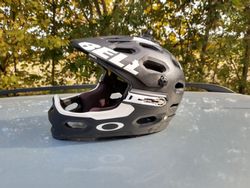 Helma Bell Super 2R vel. M