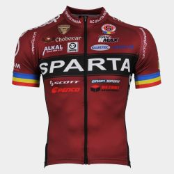 SPARTA dresy, kalhoty, bundy, čepice, vesty komplety oblečení