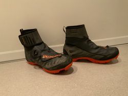 Zimní MTB tretry Specialized Defroster Trail vel. 43