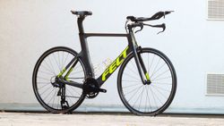 Felt B14 velikost 56 cm model 2018
