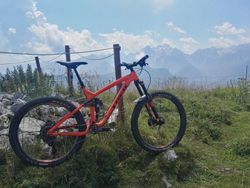 Trek Slash 9
