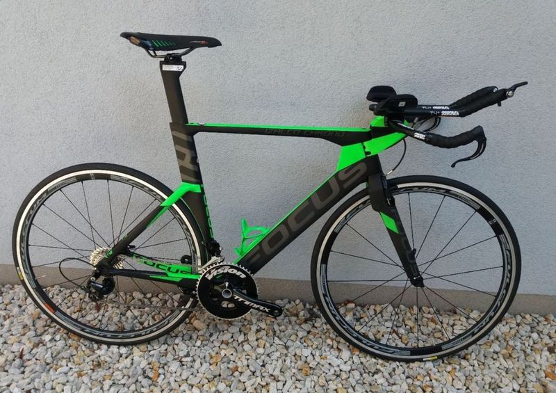 Nové triatlonové silniční FOCUS IZALCO CHRONO MAX 3.0 L