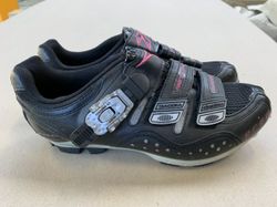 Diadora woman