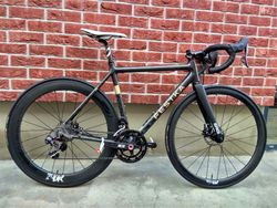 FESTKA ONE ROAD DISC/ ROTOR UNO/TUNE SCHWARZBRENNER