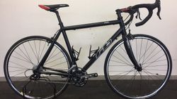 Téměř nepoužité s 2x11 Campagnolo Athena