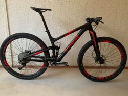 TREK TOP FUEL 9.9, vel. 19,5"(cca 172-188 cm), DT SWISS XMC1200, XTR