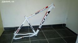 Prodám nový rám Scud 29" Vel:19"