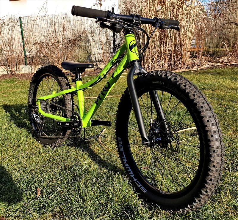 Závodní 20" dětské kolo Pyrobikes Ultralight 6,9kg
