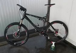 celoodpružené horské kolo AMS 110 RACE BLACK ANODIZED