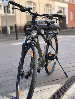 Městské kolo SPECIALIZED CROSSTRAIL