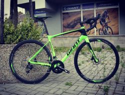 GIANT DEFY ADVANCED 2 2018 vel. M
