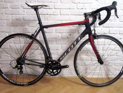 SCOTT CR 1 PRO na Shimano 105, 56 cm. Zánovní