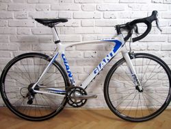 GIANT TCR na Shimano 105. Velikost M/L. Super stav